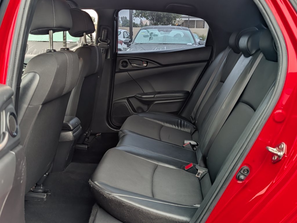 Used 2021  Honda Sport image 12