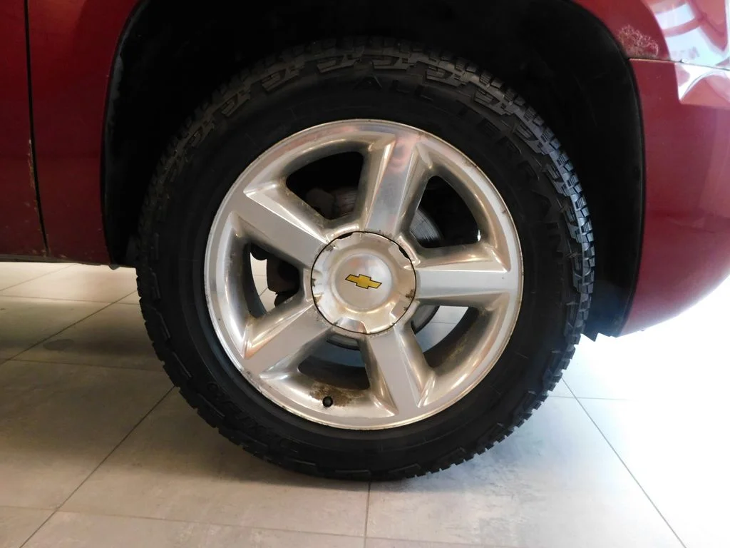Used 2007 Sport Red Metallic Chevrolet LTZ image 9