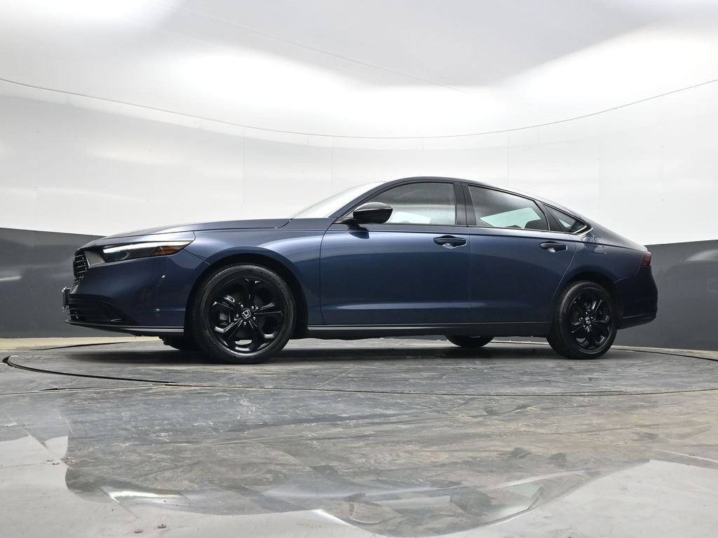 2025 Honda Accord SE - Photo 30