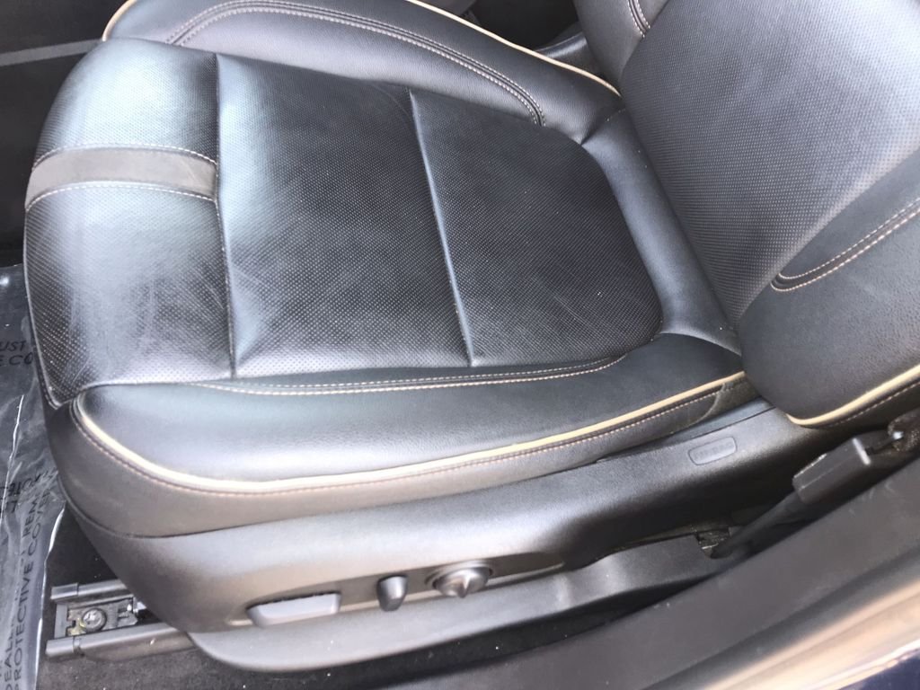 Used 2022 Blue Chevrolet Premier image 12