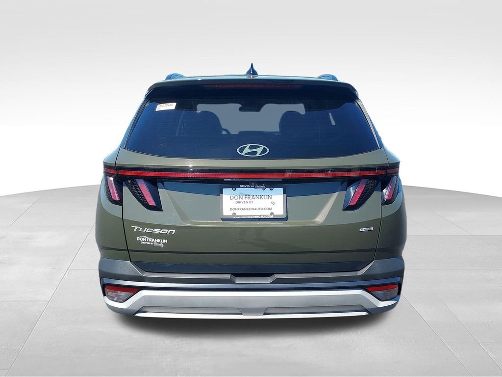 Used 2025 Green Hyundai SEL Convenience image 4