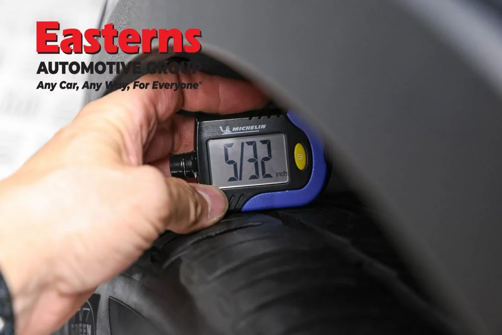 Used 2021 Gray Volvo Momentum image 28