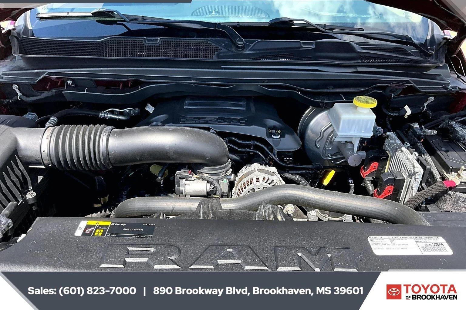 Used 2020 Delmonico Red Pearlcoat Ram Laramie image 8