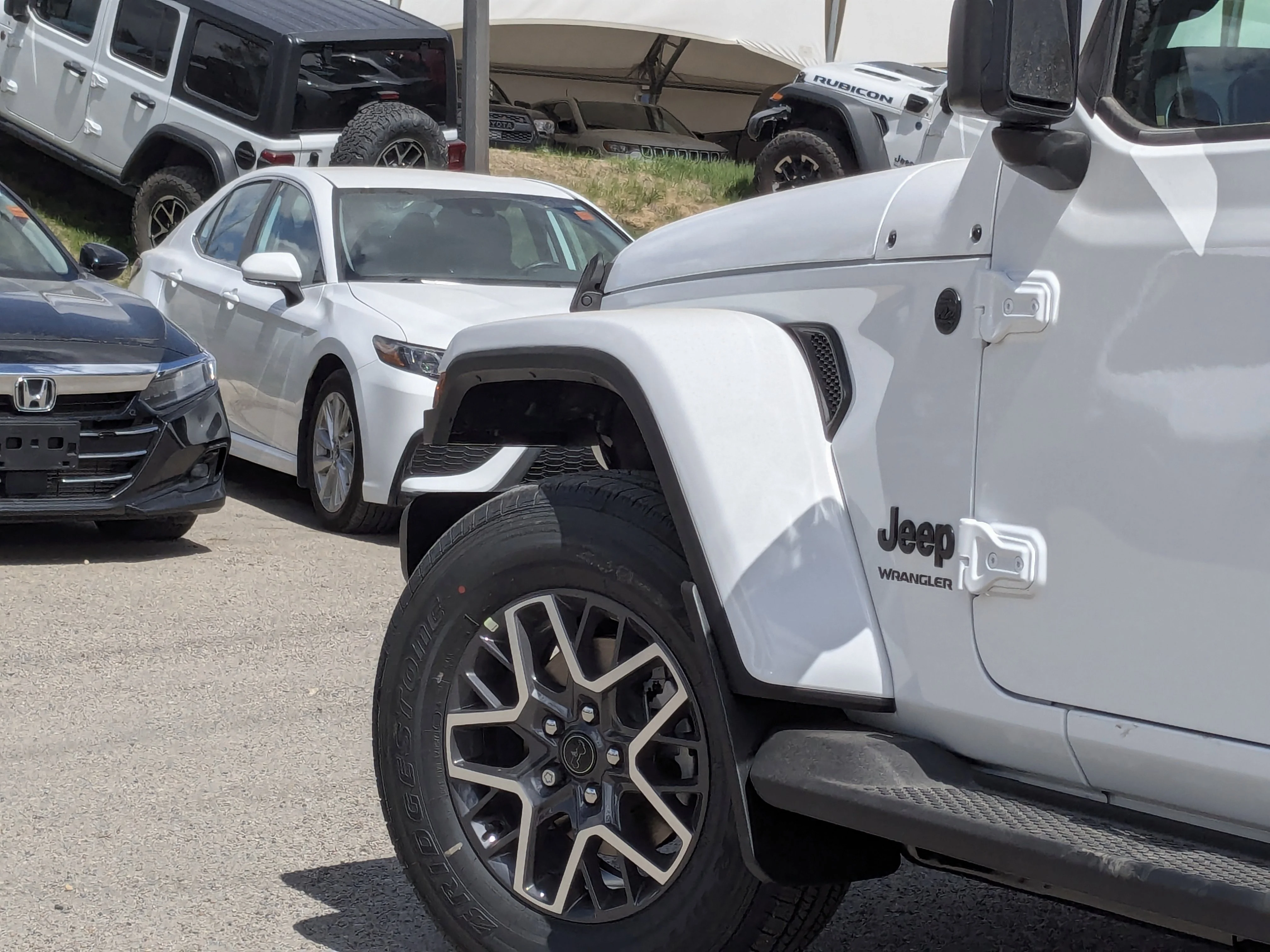 New 2026 White Jeep Sahara - - Body-Color Top - Side Steps - 2.0L Turbo - Remote Start & tons more! image 9