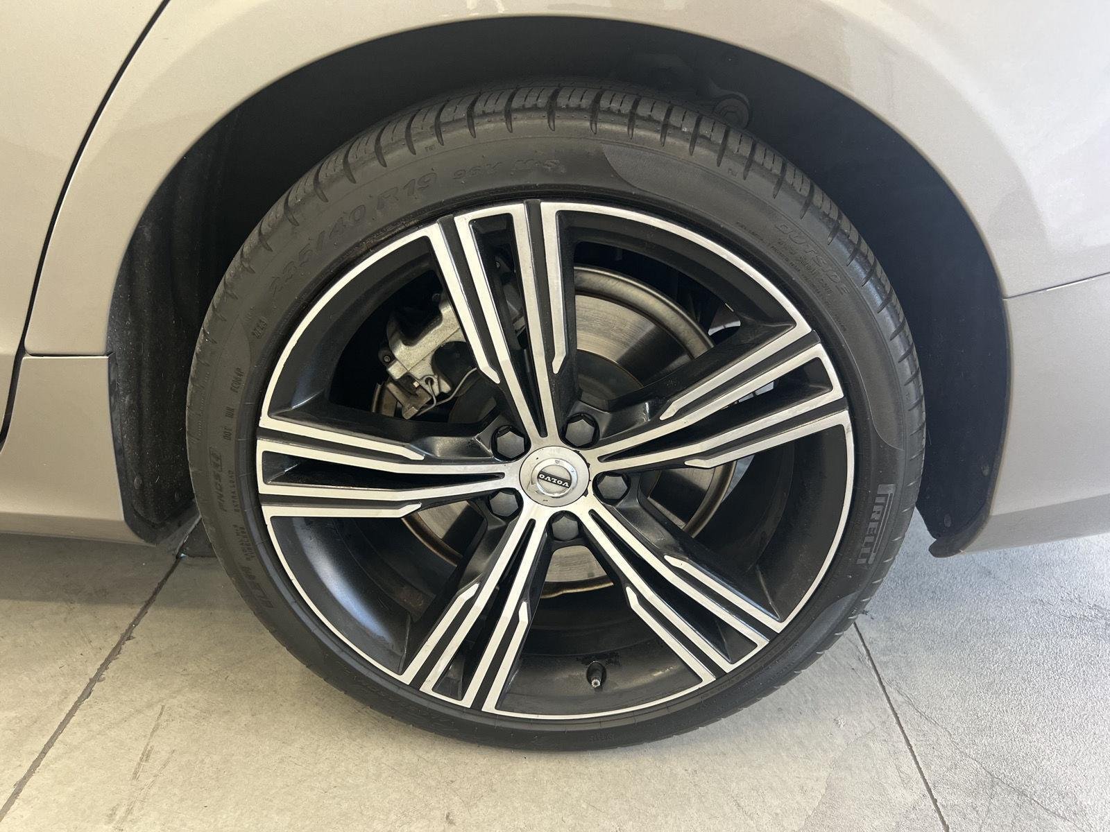 2021 Volvo S60 Inscription - Photo 10