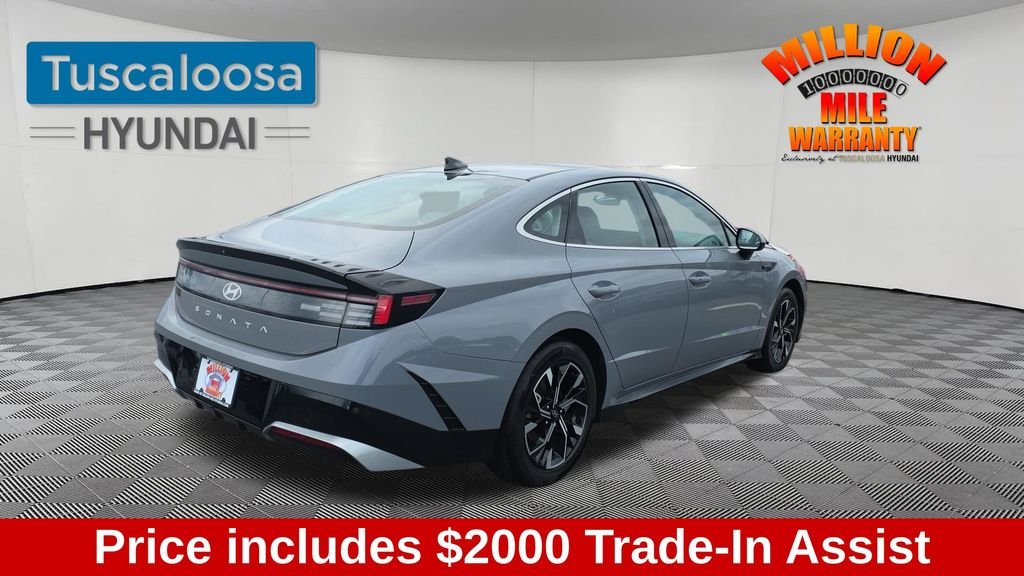 Used 2024 Blue Hyundai SEL image 8