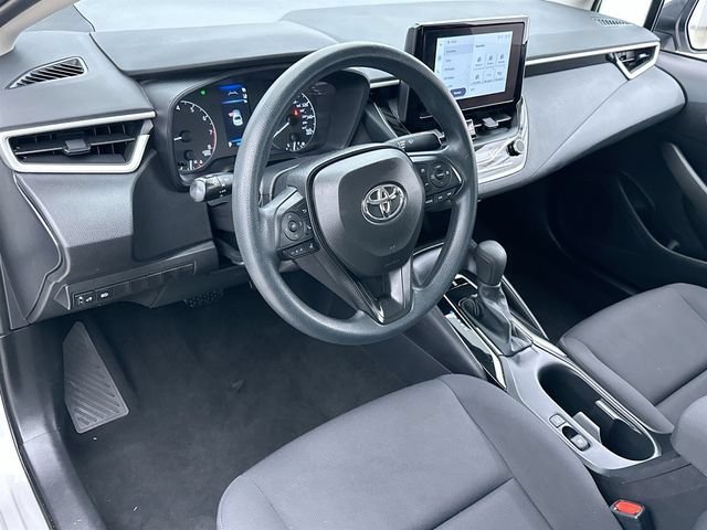 2025 Toyota Corolla LE - Photo 7