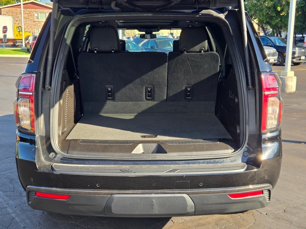 2021 Chevrolet Suburban RST - Photo 15