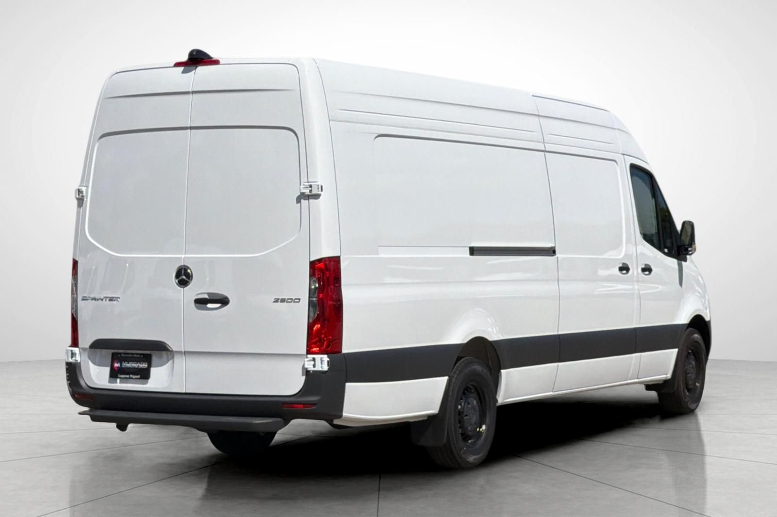 New 2026 Arctic White Mercedes-Benz Cargo 170 WB image 10