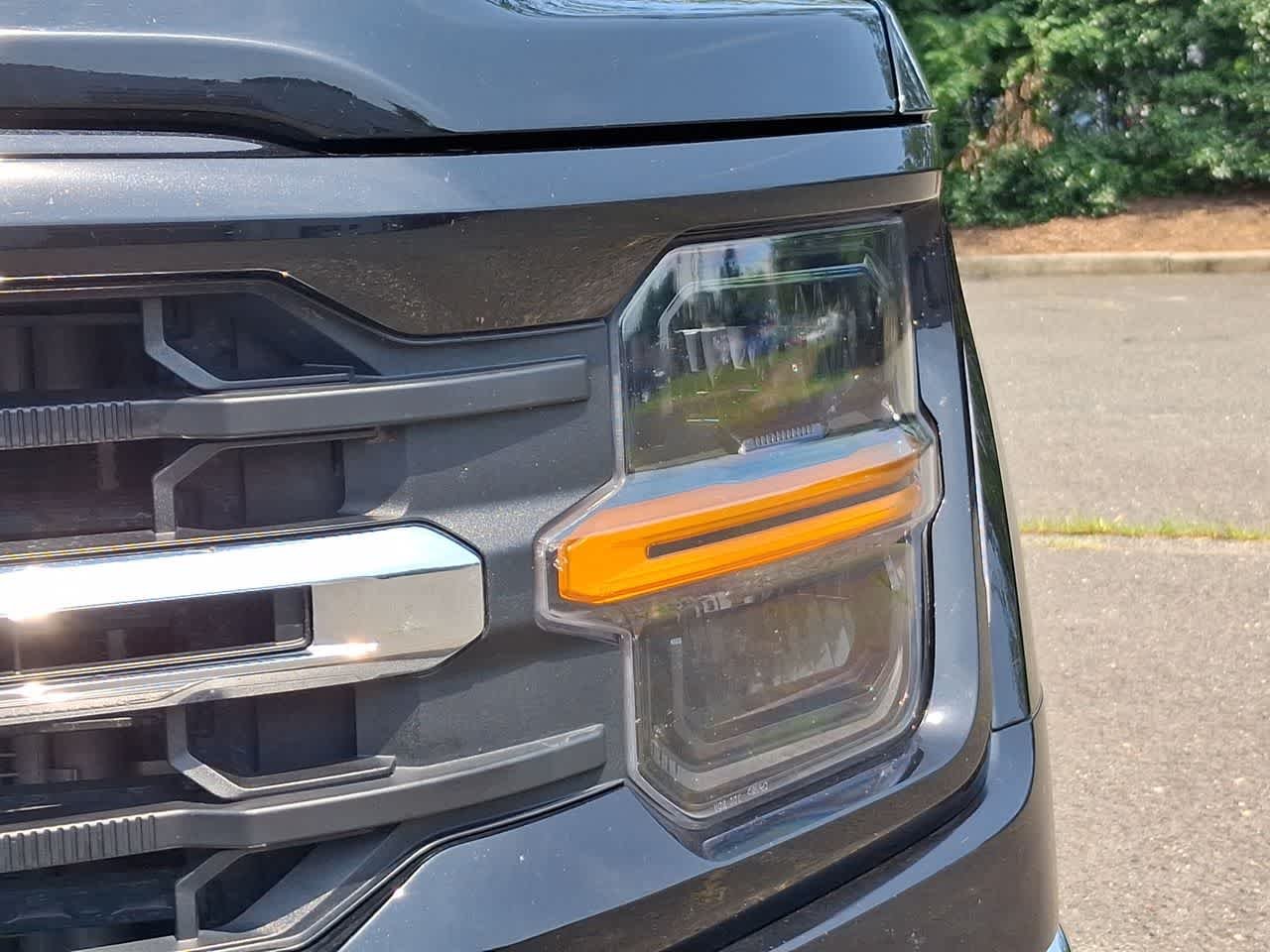 Used 2024 Agate Black Metallic Ford XLT image 30