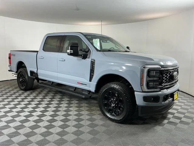 New 2026 Glacier Gray Metallic Tri-Coat Ford Lariat image 3