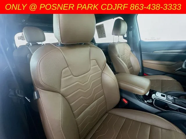 Used 2021 White Kia SX image 32