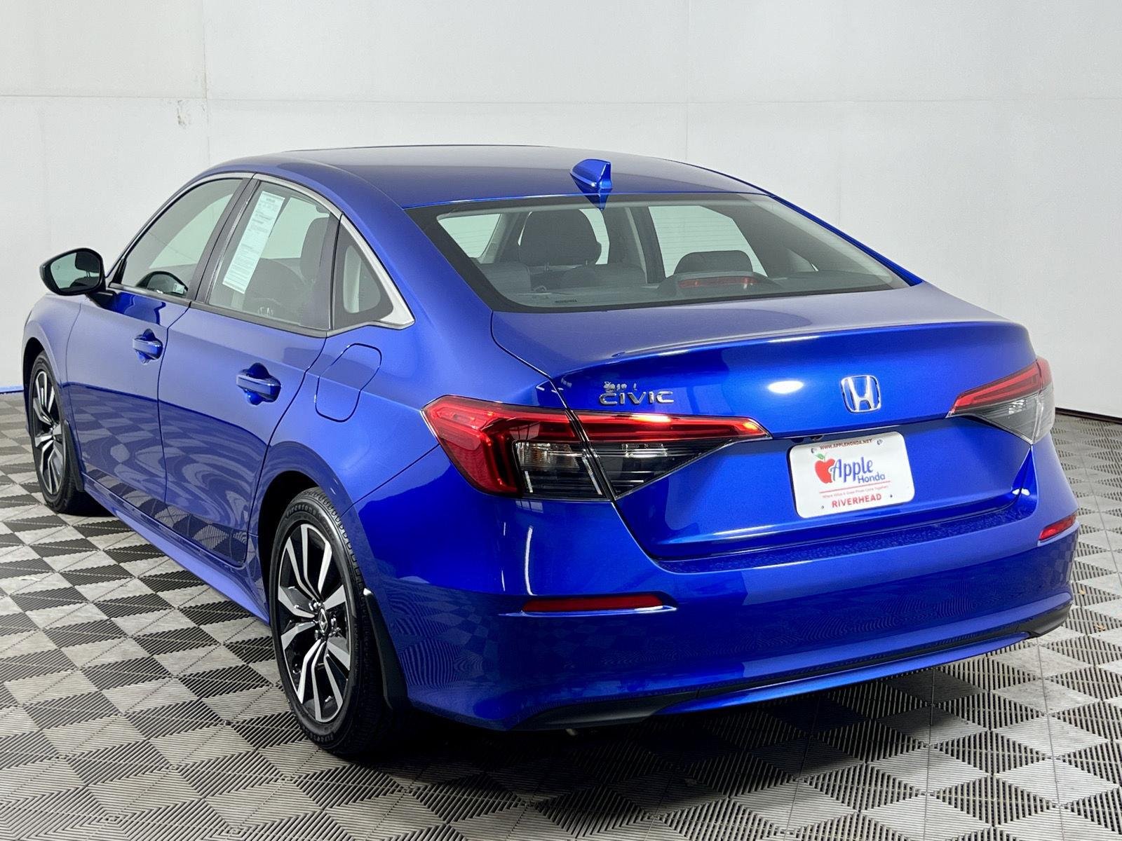 Used 2022 Aegean Blue Metallic Honda EX image 4
