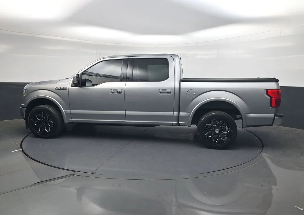 Used 2020 Silver Ford Lariat image 11