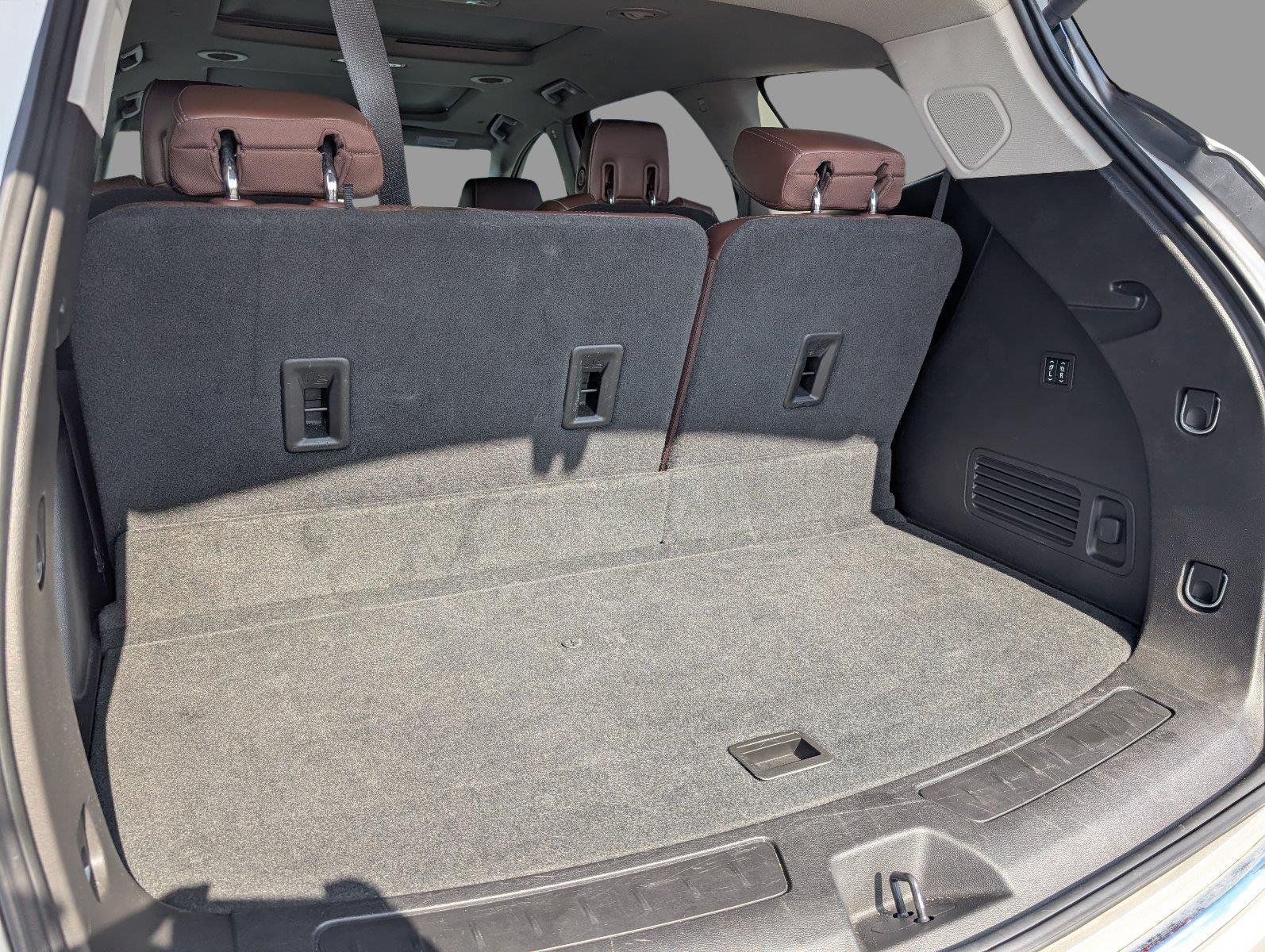 Used 2018 Includes Satin Nickel lower exterior accent color. Buick Avenir image 36