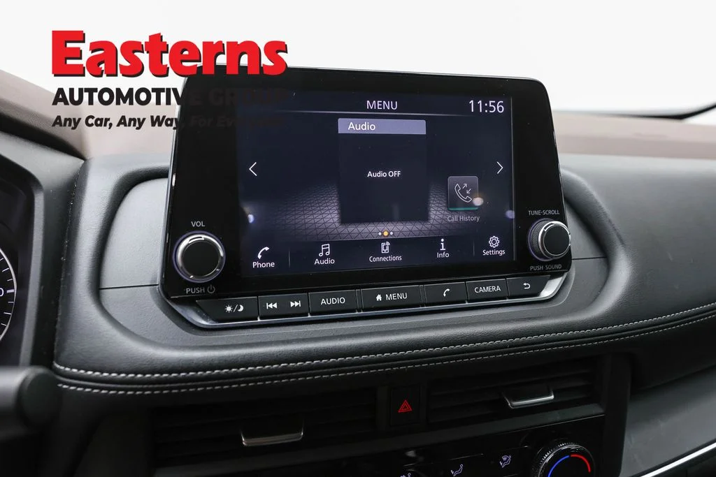 Used 2023 Black Nissan S image 18