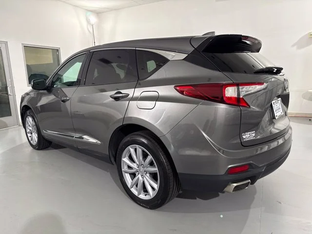 Used 2023  Acura Base image 5