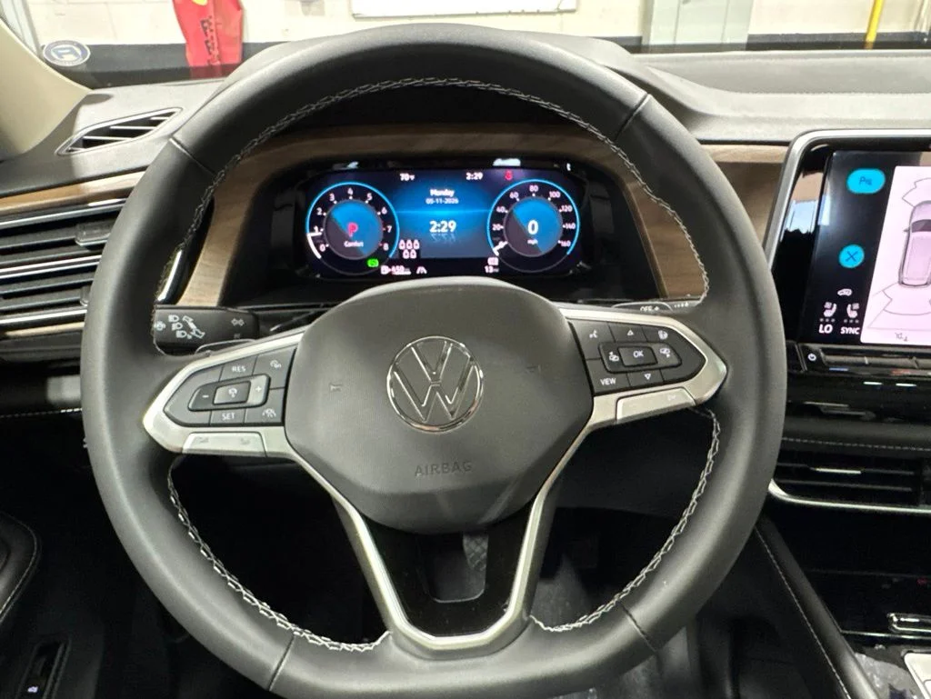 New 2026 Green Volkswagen 2.0T SE w/Technology image 34