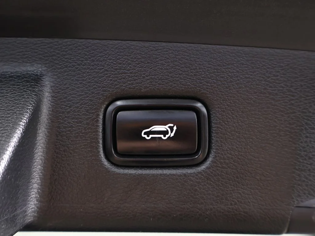 Used 2020 Gray Kia SX image 25