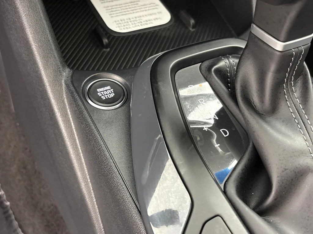 New 2026 Snow White Pearl Kia EX image 30