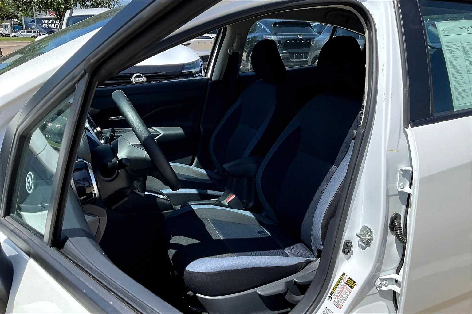 Used 2025 Aspen White Tricoat Nissan SV image 18