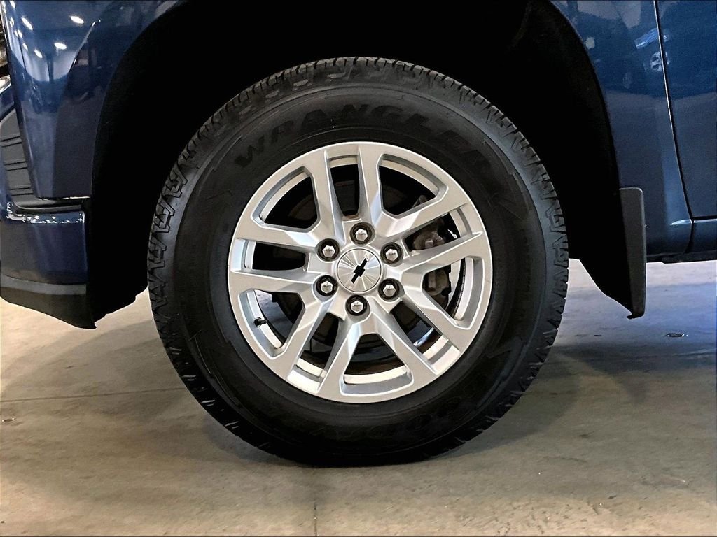 Used 2019 Blue Chevrolet RST image 7