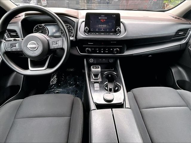 Used 2023 White Nissan S image 16