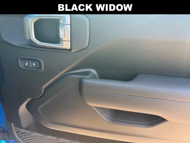 2025 Jeep Wrangler 4-Door Willys - Photo 24