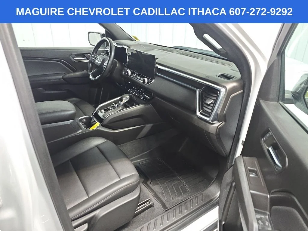 Used 2023 White GMC Elevation image 15