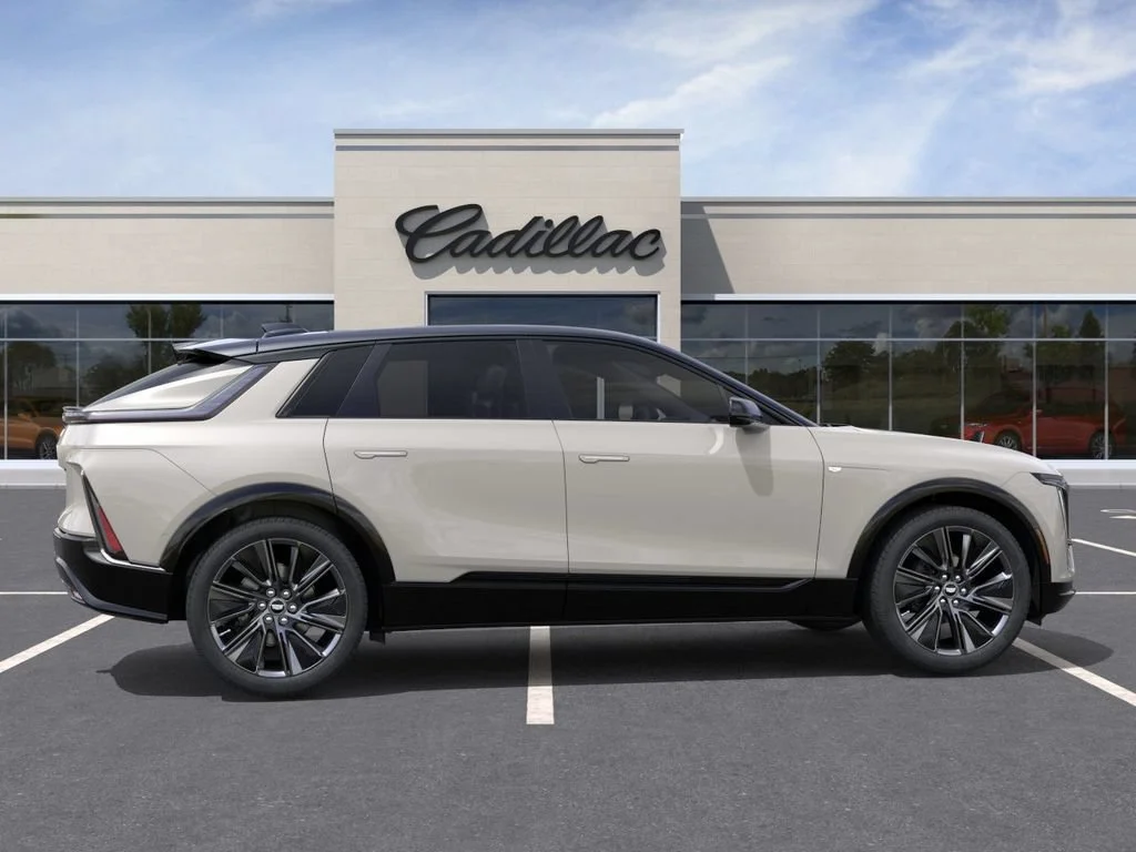 2027 Cadillac LYRIQ Signature Sport - Photo 5