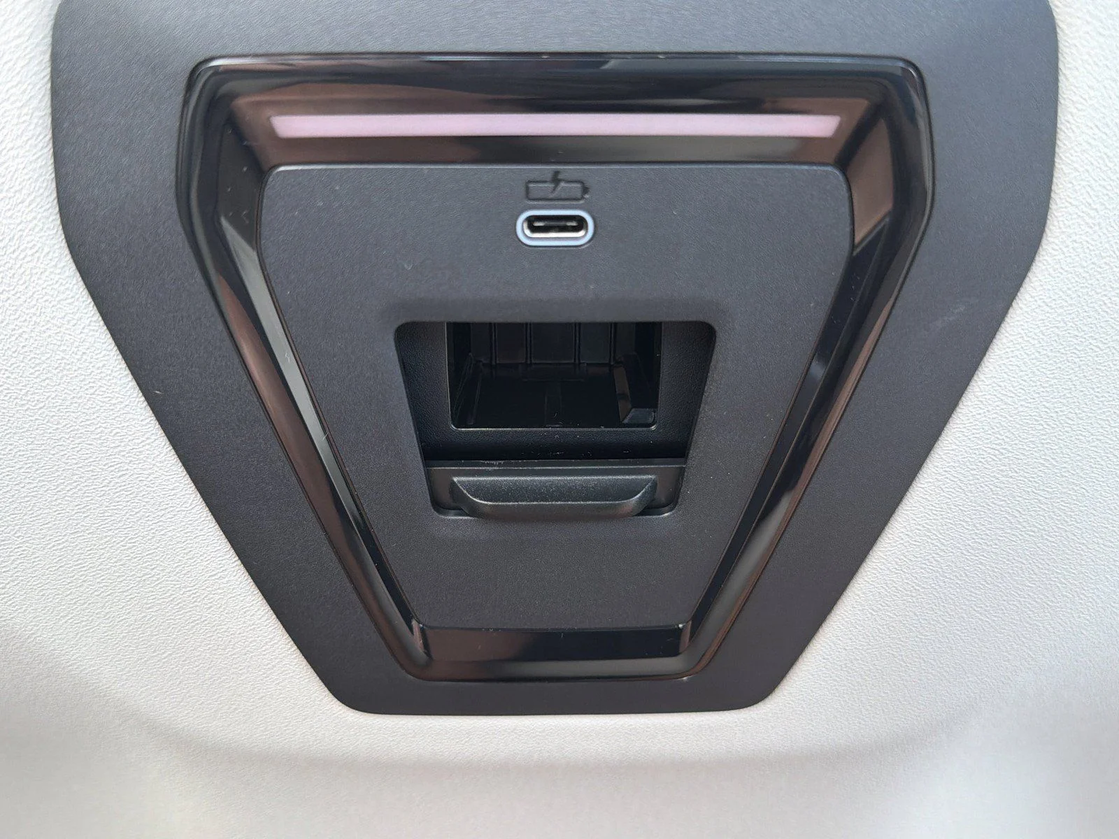 New 2027 Black Sapphire Metallic BMW 530i xDrive image 25
