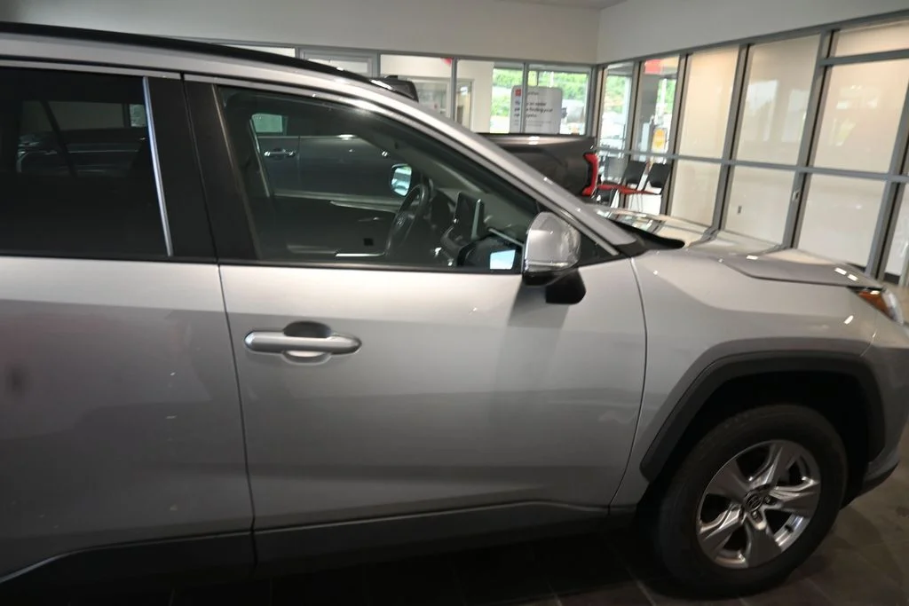 Used 2023 Silver Toyota XLE image 9