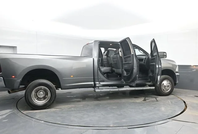 Used 2013 Gray Ram Tradesman image 47
