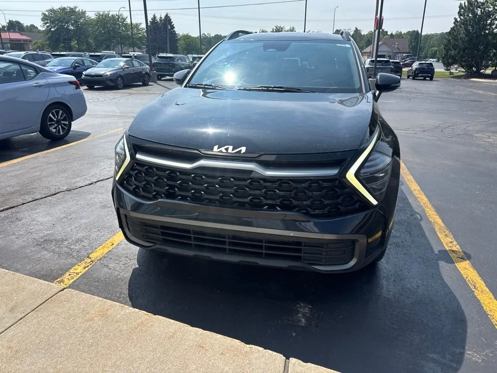 Used 2024 Ebony Black Kia X-Line image 5
