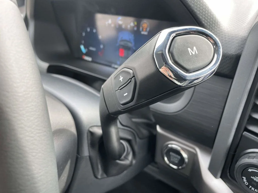 New 2026 Oxford White Ford XLT image 16