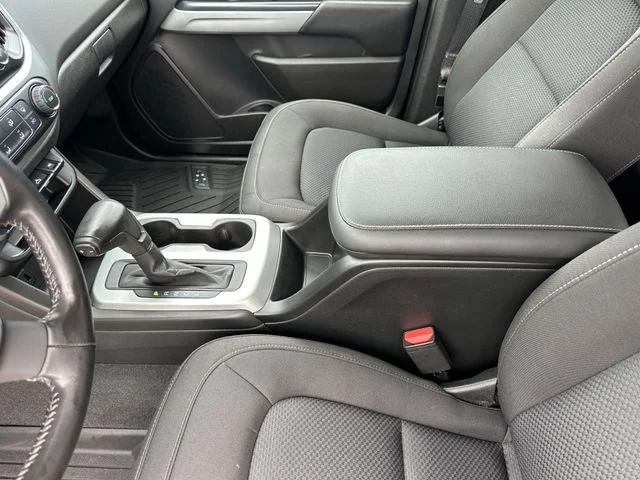 Used 2021 Gray Chevrolet LT image 23