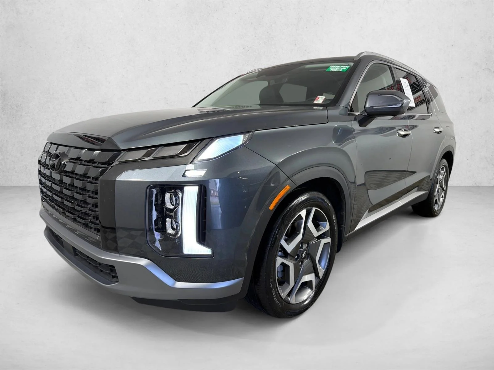 Used 2023 Gray Hyundai SEL image 9
