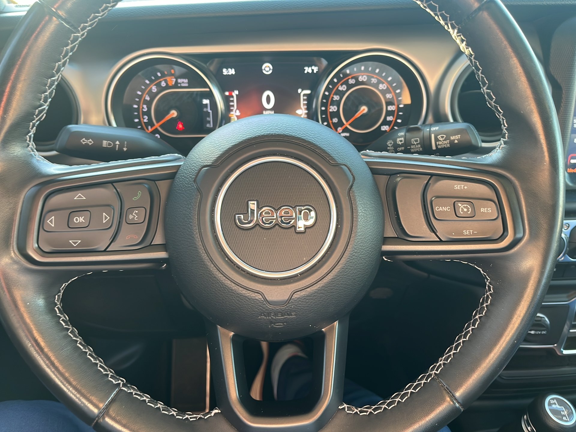 Used 2021 Granite Crystal Metallic Clear Coat Jeep Sport 80th Anniversary image 17