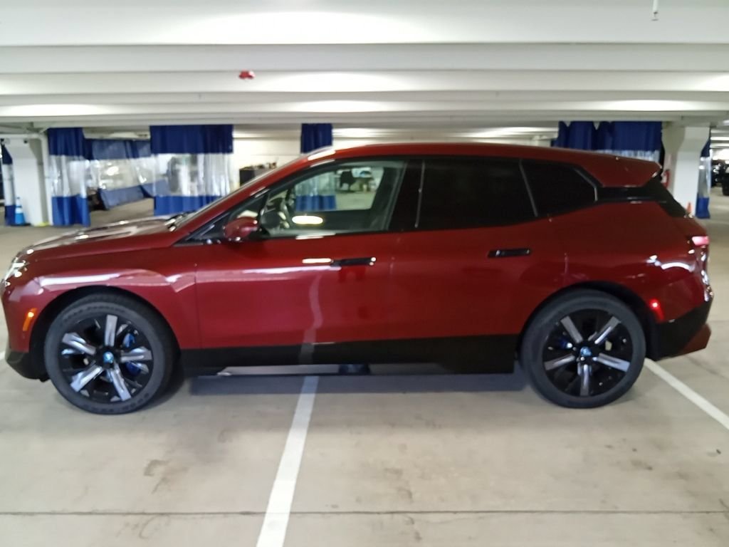 Used 2024 Red BMW xDrive50 image 8