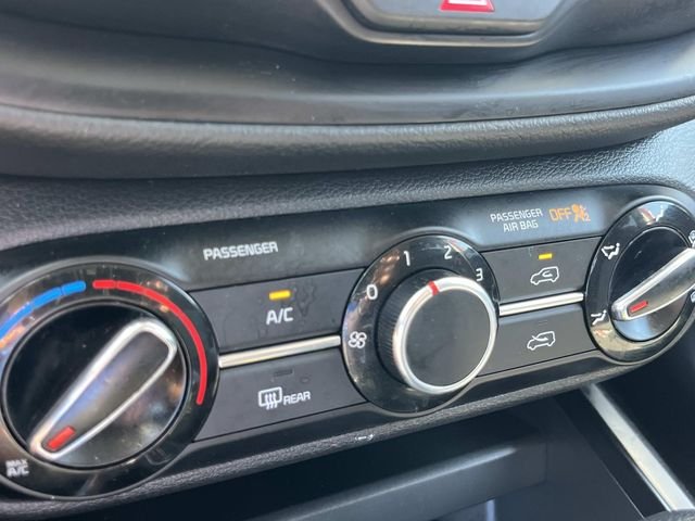 Used 2022 Red Kia LX image 32