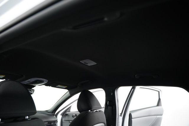 2025 Hyundai Elantra Blue - Photo 27