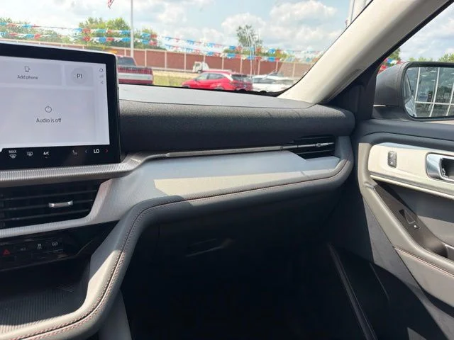New 2026 Space White Metallic Ford Active image 38