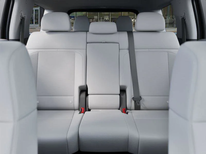 New 2026 Hampton Gray Hyundai SE image 4