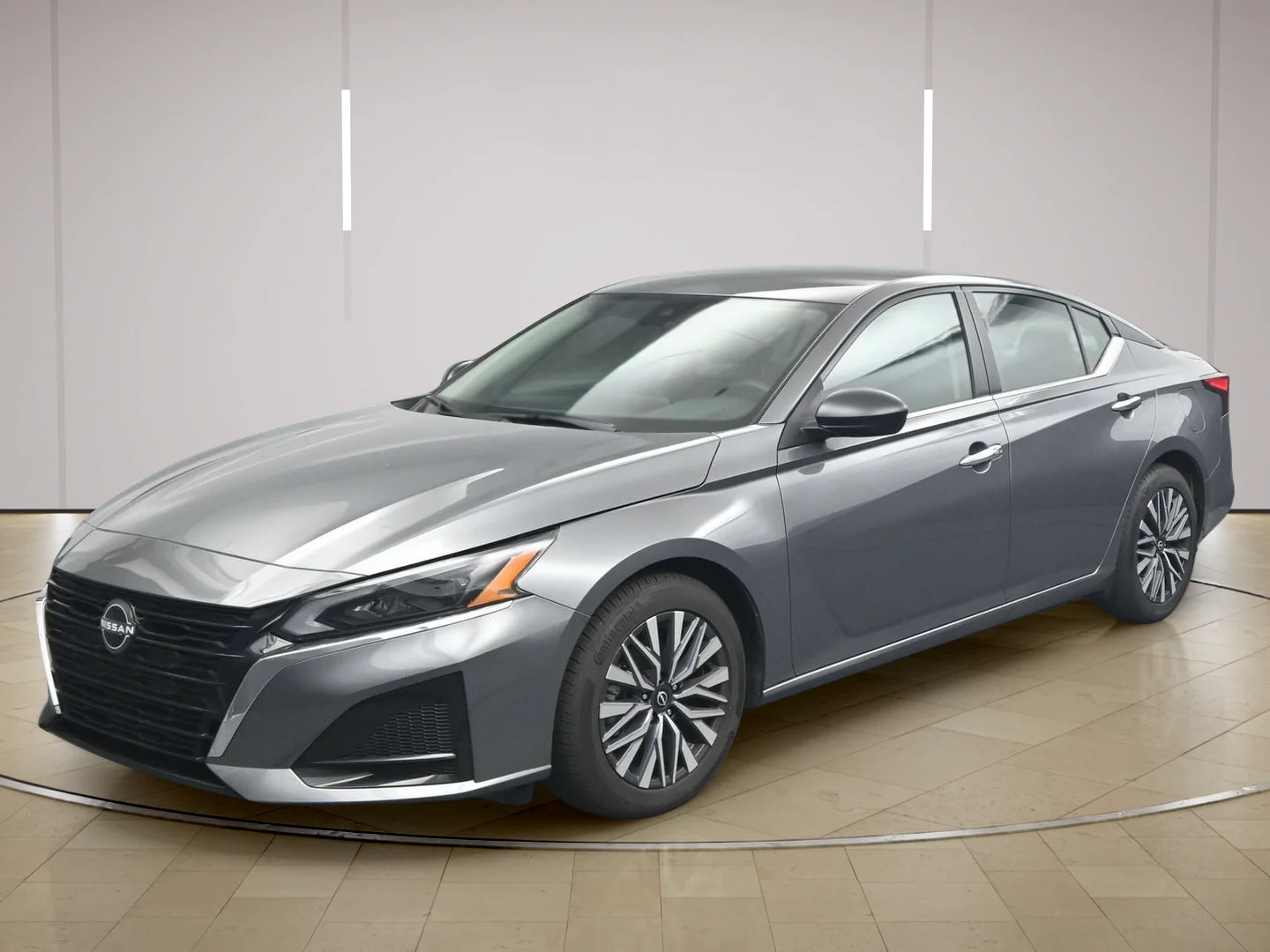 Certified Used 2025 Gun Metallic Nissan SV image 3