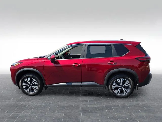 Used 2023 Red Nissan SV image 4