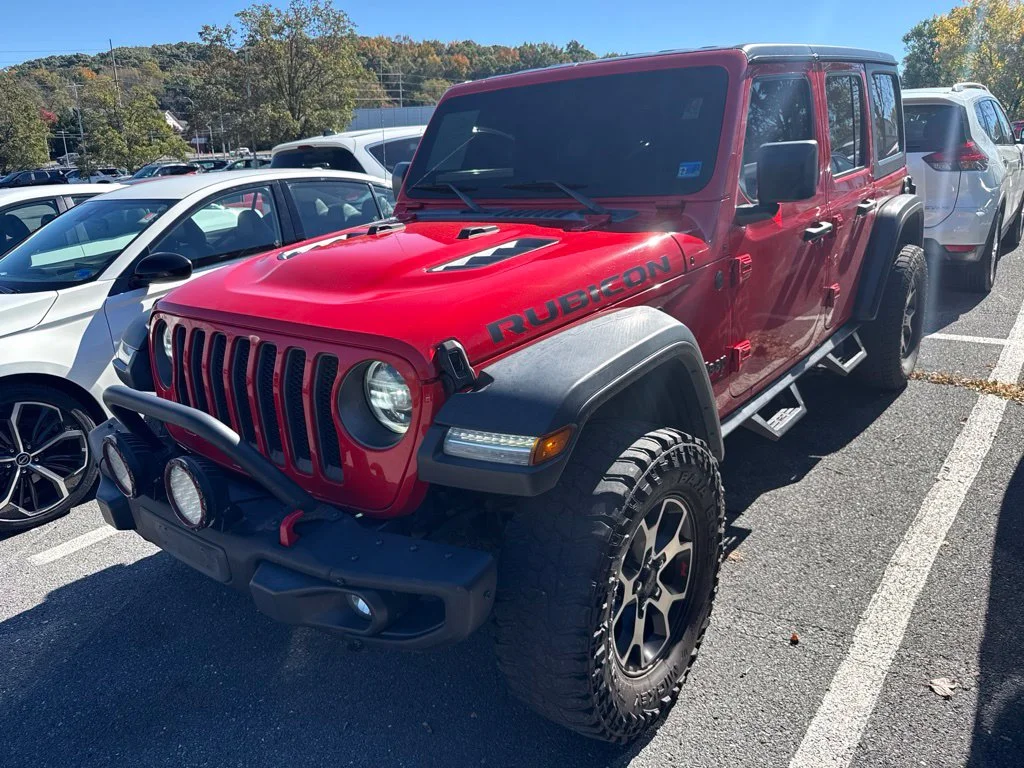 Used 2021 Red Jeep Unlimited Rubicon image 2