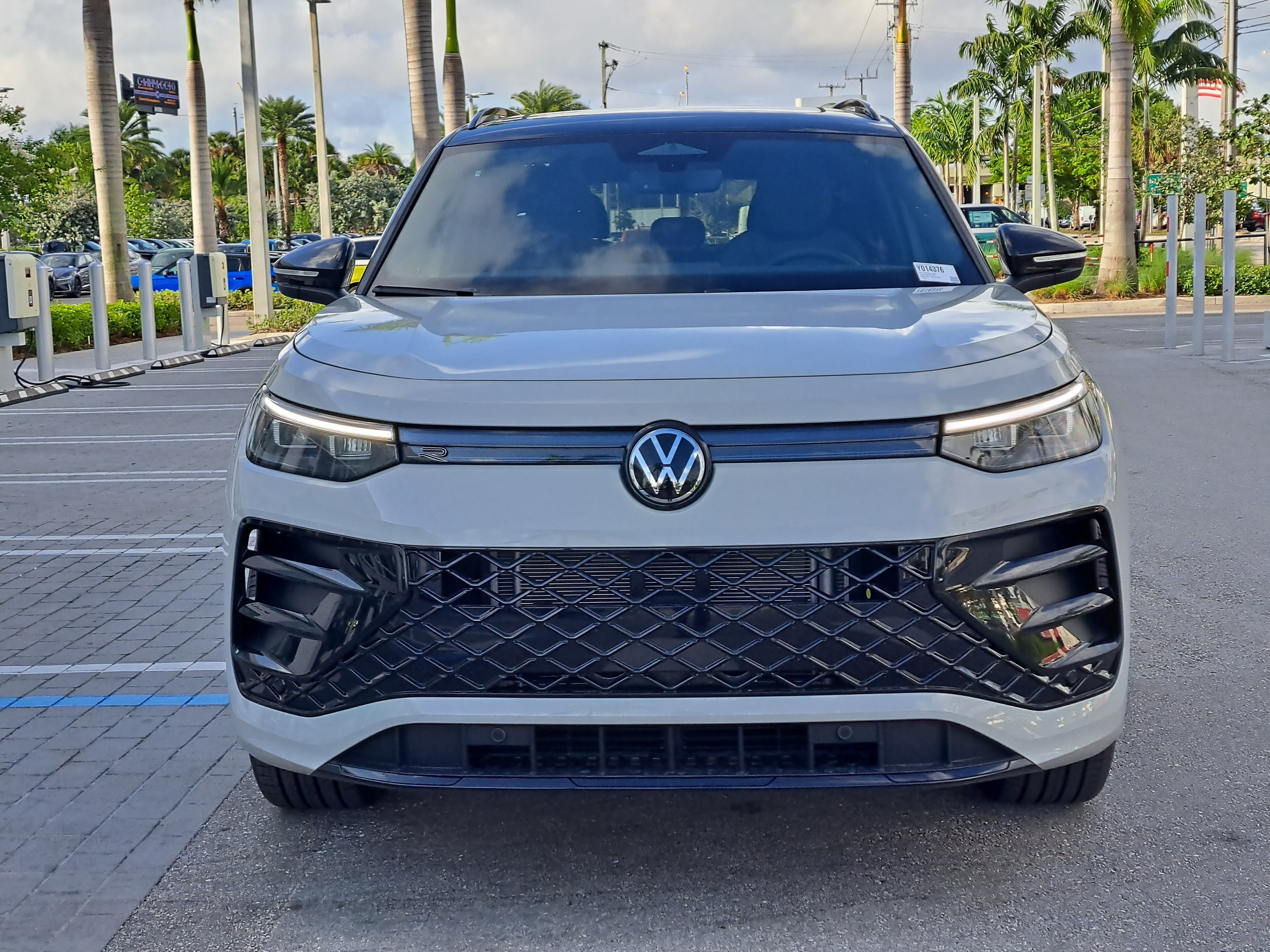 New 2026 Silver Volkswagen 2.0T SE R-Line Black image 2