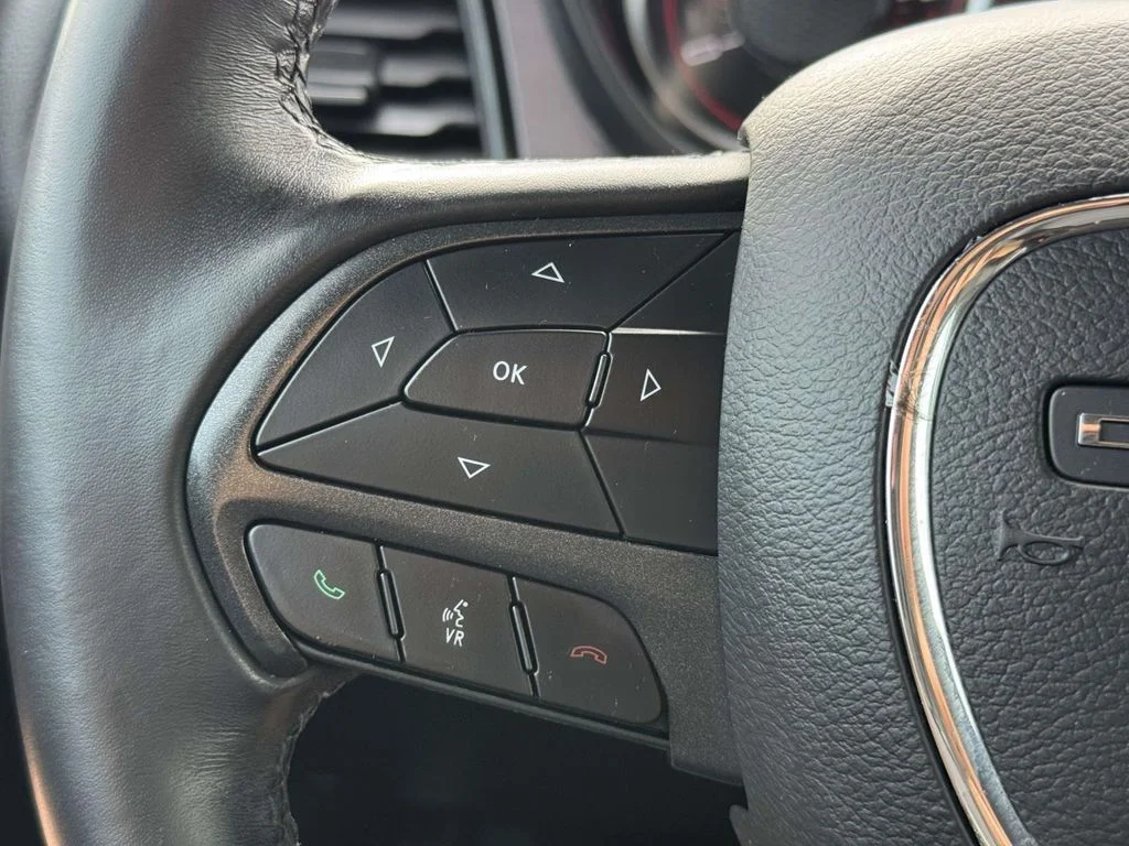 Used 2019 Red Dodge SXT image 22