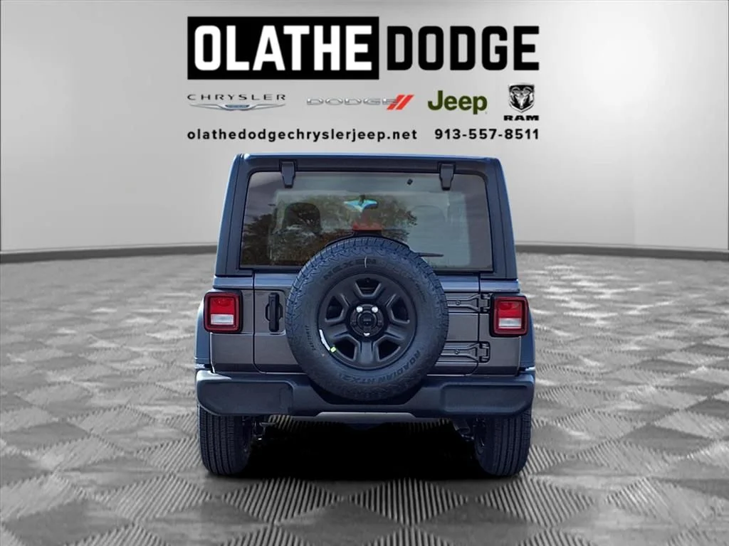 New 2026 Granite Crystal Metallic Clear-Coat Exterior Paint Jeep Sport image 21
