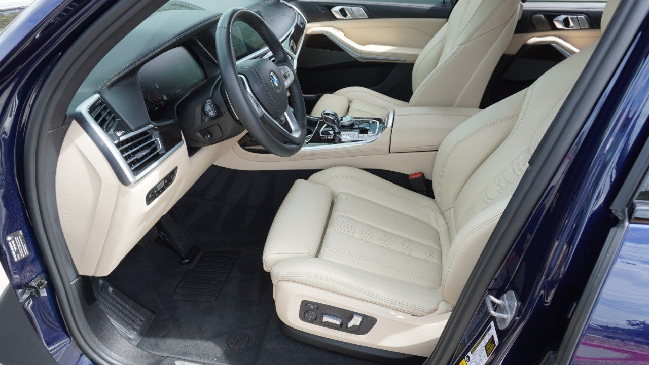Used 2021 Blue BMW xDrive40i image 13